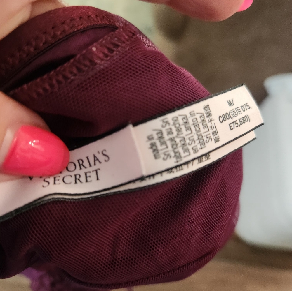 Victoria Secret Bralette - Picture 2 of 3